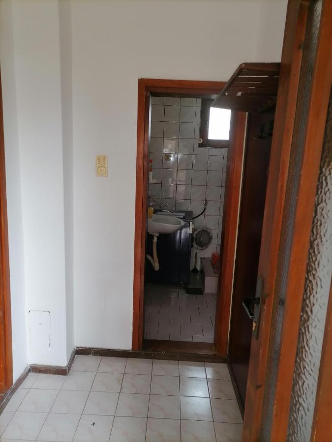 Stan Appartement Sremska Mitrovica Buitenkant foto