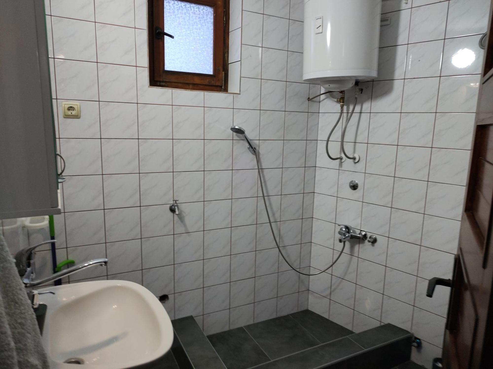 Stan Appartement Sremska Mitrovica Buitenkant foto